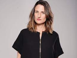 Interviews Camille Cottin Et Thibault De Montalembert Cette Nouvelle Saison De Dix Pour Cent Va Etre Explosive Camille Cottin Coiffure Mariee