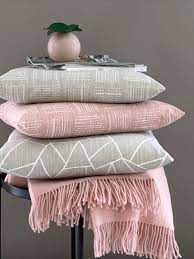 Kissen altrosa mobel turflon online shop. Kissen Fur Den Modernen Landhausstil Schone Kissen Kissen Moderner Landhausstil