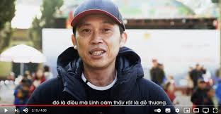 Hoài linh ôm tiền từ thiện. Ehqyk63on8jtgm