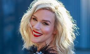 JOSS STONE: 'I just want to be barefoot & pregnant'