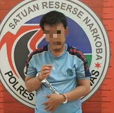 Maaf tidak di ecer & tidak ada bb karena perputaran barang yang cepat. Bawa Sabu Sabu Seorang Pegawai Rutan Sibuhuan Palas Ditangkap Polisi Suluh Sumatera