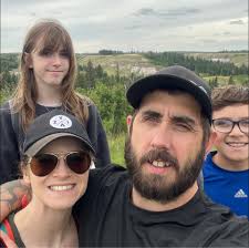 What pharmacy in West Kelowna has great customer service?