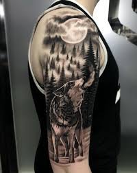 A Wolf Howling At The Moon Displayed In Black Grey Realistic Tattoo Work Wolf Wolves Lobo Wolfart Wolf Tattoo Sleeve Wolf Tattoos Wolf And Moon Tattoo