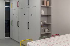 Büroschränke werden im arbeitsalltag stark beansprucht und sind daher aus robusten, pflegeleichten materialien gefertigt. Buroschrank T123