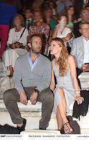 Και τι σχέση έχει το πόσο μακρινή χώρα είναι η ιαπωνία; Efoplistiko Love Story O Oikonomoy Me Thn Korh Toy Ellhna Basilia Twn Latomeiwn Eikones Zwh Iefimerida Gr