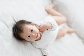 10 Reasons For Baby Arching Back Effective Ways To Correct It Suis Enceinte