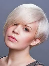 You can fashion some fringes in front. 25 Beautiful Short Haircuts For Round Faces 2017