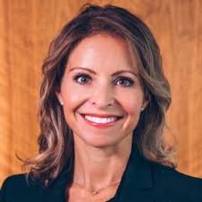 Stephanie Otis's Instagram, Twitter & Facebook