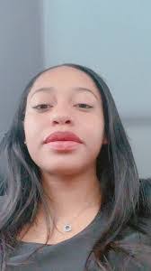 Dina Dean's Instagram, Twitter & Facebook