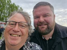 Met a very nice Big Country fan at Perth races called Andrew Russell, had a  great chat. Big Country fans, the best fans in the world.