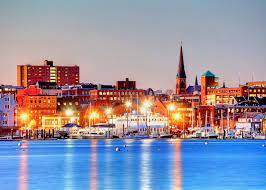 Portland is the largest city in maine and is the county seat of cumberland county.1 the 2010 city population was 66,194,2 growing 3 percent since the census of 2000. Where To Stay In Portland Maine Best Hotels Areas Neighborhoods