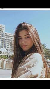 The Hype Brunette Girl Beauty Girl Pretty Girls Selfies