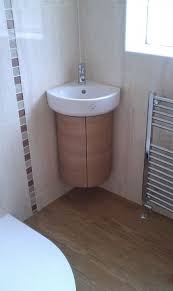 Eck Waschbecken Schranke Ecke Badezimmer Waschbecken Schranke Die Einrichtung Der Eigenen Wohnung Badezimmer Waschbecken Kleines Haus Badezimmer Badezimmer