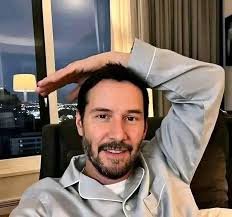 What can you say about this picture of Keanu Reeves