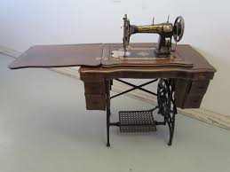 It was the company's most popular machine and was made until the 1950s. 110 Vintage White Sewing Machines Ideas White Sewing Machine Sewing Sewing Machine