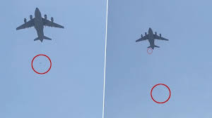 .kabul's international airport monday, so desperate to escape the taliban capture of their country that they held onto an american military jet as it took off and plunged to death in chaos that killed at least. Ta Xwaojjqjk1m