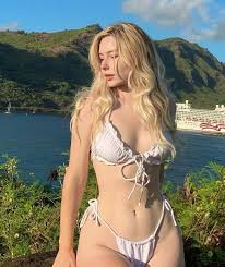 Nika Beiar - Free pics, galleries & more at Babepedia