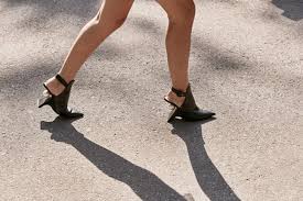 Chaussures sneakers femme chaussure fashion chaussures femme basket blanche femme. Tendances 20 Chaussures Qu On Verra Partout Cette Saison Elle Quebec