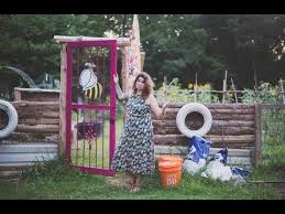 Full Hot Mess Garden Tour Roots And Refuge Farm Youtube Garden Tours Garden Yard Ideas Farm Gardens