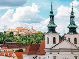 Kilka wolnych dni to doskonały czas nie tylko na naładowanie akumulatorów, ale także idealna okazja do odwiedzenia ciekawych miejsc. Czechy Morawy Polnocne 3 Dni Arion Senior