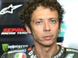 Valentino rossi menyanjung peningkatan motornya meski kondisi ban belakang diakui masih kalah dari honda dan ducati. Aowkxanrg7zljm