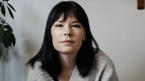 Hvem har ansvaret for voldsofrene når de flytter ut av krisesenteret?