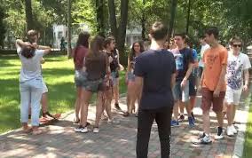 Rezultatele finale după contestaţii la evaluarea naţională vor fi făcute publice sâmbătă, potrivit calendarului aprobat de ministerul educaţiei media generală de admitere, care se calculează considerând 80% media de la evaluarea naţională şi, respectiv, 20% media anilor de gimnaziu. Rezultate Finale Evaluare NaÈ›ionalÄƒ 2019 Notele DupÄƒ ContestaÈ›ii Au Fost Publicate Pe Edu Ro Stirileprotv Ro