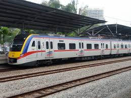 Kereta eksekutif merupakan gerbong paling mewah. Jabatan Keretapi Negeri Sabah Archives Landasan