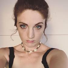 Bobbie Bunn's Instagram, Twitter & Facebook