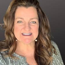 Victoria Herron's Instagram, Twitter & Facebook