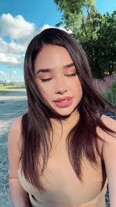 Leticia Botello's Instagram, Twitter & Facebook