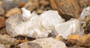 Both of these stone materials are durable and versatile with lustrous finishes. Are Quartz And Quartzite The Same Stone