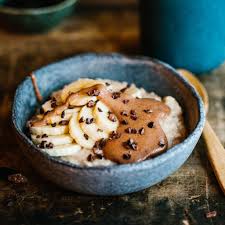 Haselnussmus Und Bananen Porridge Janina And Food Rezept Haselnussmus Lebensmittel Essen Porridge