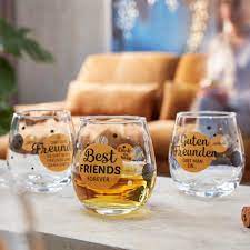 Es kostete nämlich stolze $3995 und war dadurch ein echtes statussymbol. Wasserglas Weinglas Oder Cocktailglas Mit Spruch Formano Geschenke Korber