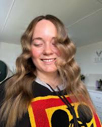 Brunette babe 🤎🍫 • • • • •  #brunnette#brunettebalayage#foilmefoils#balayage#shadeseq