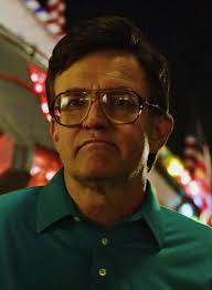 Mike's parents see the demogorgon in season 5