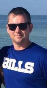 Luke Marks's Instagram, Twitter & Facebook