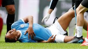 Mit viel glück und willen war seine mannschaft aufgrund des 2:2 gegen ungarn ins achtelfinale der em eingezogen. Fc Bayern Und Sane Zeichen Auf Kreuzbandanriss Sport Sz De