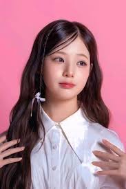 5 HOURS LEFT BEFORE UNIS DEBUT, WHAT DO YOU THINK WILL BE YOUR FAVORITE  SONG IN THE ALBUM?