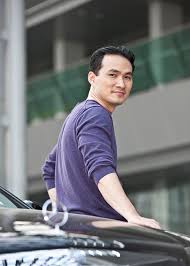 Mới đây, trên trang cá nhân của mình, diễn viên chi bảo bất ngờ đăng tải dòng chia sẻ về quyết định kết hôn với bạn gái kém 16 tuổi lý thùy trang. Vá»£ CÅ© Chi Báº£o Khoe áº£nh Trong Phong Táº­p Gym Dan Máº¡ng Phat Hiá»n Ä'iá»u Báº¥t Ngá»