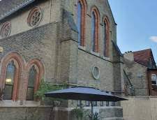 Situated in a victorian era building in the heart of ealing, a typical london neighbourhood, the sprachcaffe language school in london provides a wide range of language courses. 76 Best English Language Schools In London In 2021 From 24 Language International