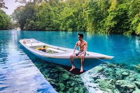 Place where could be reached for more than 13hours from my hometown. Lake Labuan Cermin Indonesia Steemit