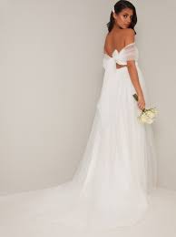 Buy a gorgeous gown for your big day from our collection of luxury designers at affordable, outlet prices at the outnet. 31 High Street Wedding Dresses 2021 Cheap Wedding Dresses