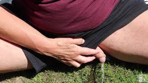 Compilation of covert pissing in public. 6 sneaky scenes.