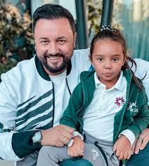 Discover short videos related to cătălin măruță on tiktok. CÄƒtÄƒlin MÄƒruÈ›Äƒ Made Praf By His Daughter Eva Put It In A Nutshell In Front Of Everyone Be Ashamed