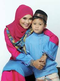 Mohd faizal bin yusup atau nama popularnya, faizal yusof merupakan pelakon lelaki malaysia yang pernah mewarnai dunia seni dari tahun 2003 hingga 2010. Update Gambar Anak Dan Arwah Anak Nana Dah Besar Curi Tumpuan Peminat Gosip Tempatan Gosip Forum Cari Infonet