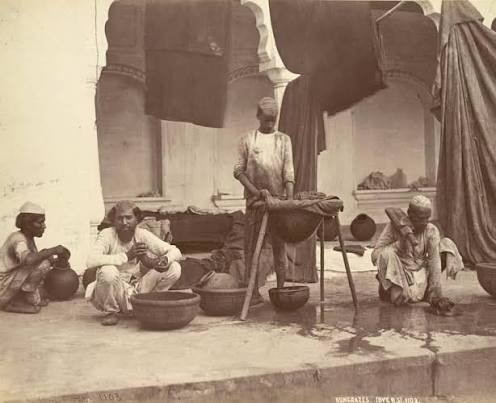 Photograph of dyers (Rangrez) at work in Western India, taken by Shivashanker Narayen in 1873. #Old #Photos #Vintage