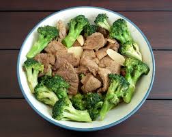 Brokoli adalah salah satu sayuran sehat, itu sudah tidak perlu diraguk. Resep Cara Membuat Tumis Brokoli Daging Sapi Bankjim