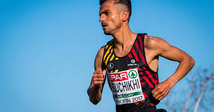 Derrière la médaille de bronze de bashir abdi, koen naert a également réussi à se hisser dans le top 10 du marathon des jeux olympiques de . Boschiki Makes The Final Shot To The Olympic Limit During The Dresden Marathon Nart Tests Itself In Half Marathon More Sports