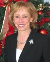 Suzanne Gillespie's Instagram, Twitter & Facebook